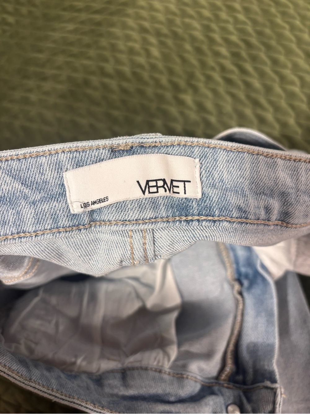 Light Blue Wide-Leg High-Rise Jeans with Frayed Hem - Picture 3 of 4